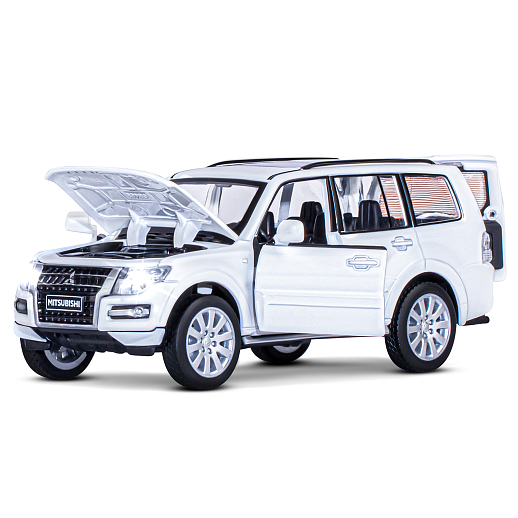 ТМ "Автопанорама" Машинка металлическая 1:33 Mitsubishi Pajero 4WD Turbo, белый, откр. двери, капот и багажник, свет, звук, инерция, в/к 17,5*13,5*9 см в Джамбо Тойз #6