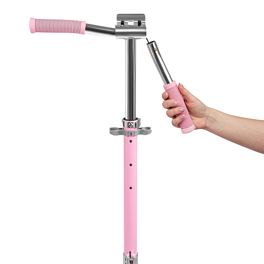 Самокат 2хколесный Материал: Алюминий.Колесо: 145 мм PU,Размер в разложенном виде: 76X36X95 см¶Размер деки: 51X12 см¶Цвет: розовый в Джамбо Тойз #9