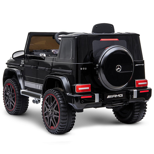 Электромобиль Mercedes Benz AMG на аккум.,12V/4.5AH*1, 380*2, Р/У 2.4GHz, свет, звук, сиденье эко-кожа, колеса EVA,откр.двери,индик.зарядки, MP3, плавн.старт, в/к 105*55*33см. Цвет - черный. в Джамбо Тойз #6