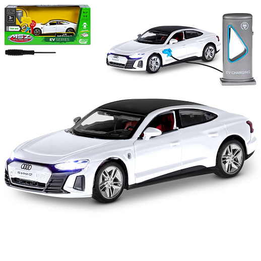 Машинка металлическая 1:36 Audi RS e-tron GT с зарядной станцией, белый, свет, звук, откр. двери и капот, инерция, в/к 20,6*9,*9 см в Джамбо Тойз