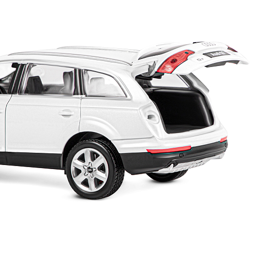ТМ "Автопанорама" Машинка металлическая 1:24 Audi Q7, белый, откр. двери, капот и багажник, свет, звук, свободный ход колес, в/к 24,5*12,5*10,5 см в Джамбо Тойз #17