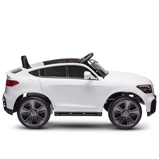 Электромобиль Mercedes Benz GLC Coupe на аккум.,12V/4.5AH*1, 380*2, Р/У 2.4GHz, свет, звук, сиденье эко-кожа, колеса EVA,откр.двери, MP3, плавн.старт, в/к 108*56,5*36,5. Цвет - белый. в Джамбо Тойз #5