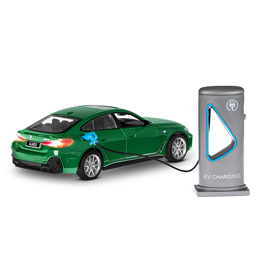 Машинка металлическая 1:34 BMW I4 M50 с зарядной станцией, зеленый, свет, звук, откр. двери и капот, инерция, в/к 20,6*9,*9 см в Джамбо Тойз #3