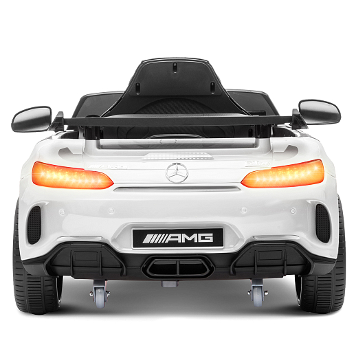 Электромобиль Mercedes Benz AMG на аккум.,12V/4.5AH*1, 380*2, Р/У 2.4GHz, свет, звук, сиденье эко-кожа, колеса EVA,откр.двери,индик.зарядки, MP3/USB, плавн.старт, в/к 111*56*29см. Цвет - белый. в Джамбо Тойз #6