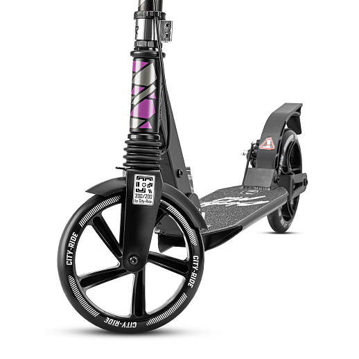 Двухколесный самокат CITYRIDE 200, 100% алюм., диск.тормоз. Дека: 46,5*13,5 см., руль: 90,5-105,5 см. Подножка. Аморт. передний/задний. Колеса PU 200/200 мм. Подшипники: Abec-9. Грипсы: резина. Хомуты хром, замок на руле. Ручной дисковый задний тормоз. в Джамбо Тойз #7